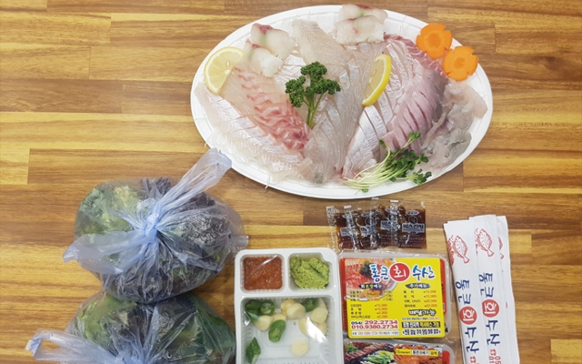 통큰회수산 포장 및 배달, 계절메뉴(과메기,대게) 사진